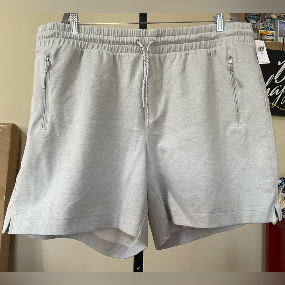Old Navy Gray Dynamic Fleece Athletic Shorts Lightweight and Breathable